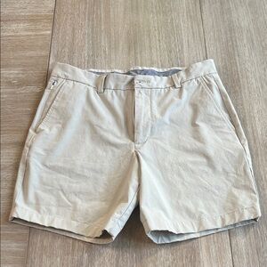 Vineyard Vines Beige Flat Front Shorts